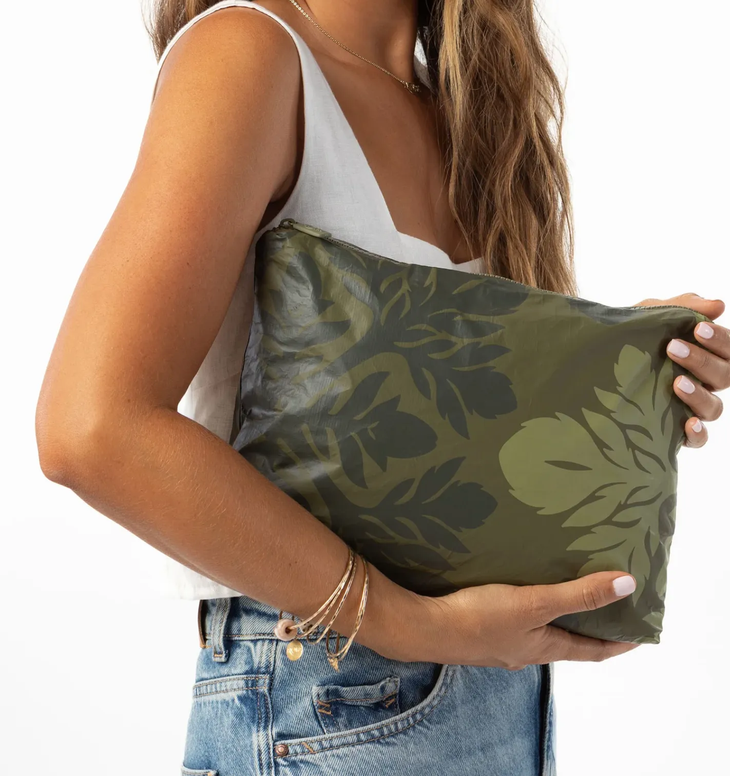 Awapuhi Mid Pouch / Mauka on Olive