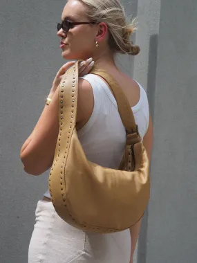 Catherine Hobo | Camel