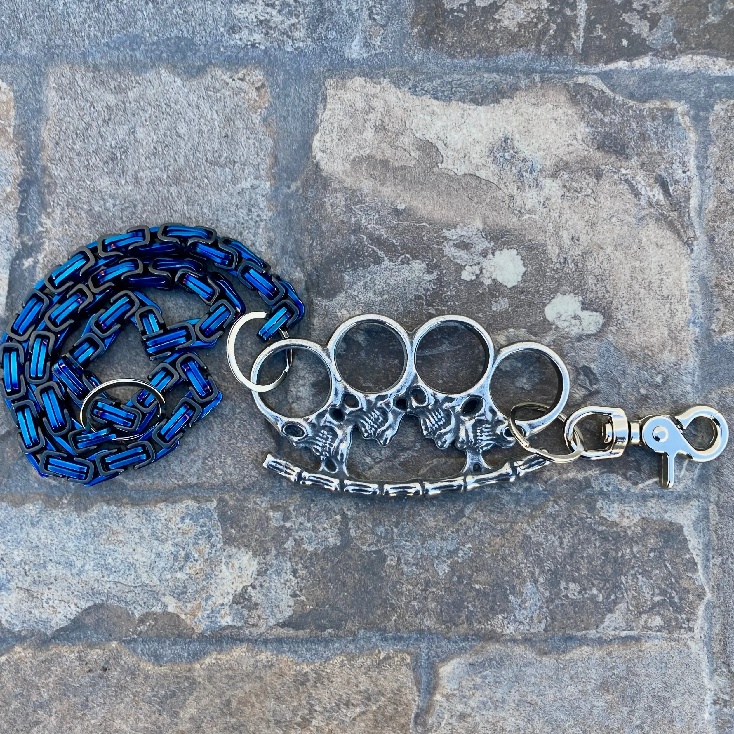 Four Finger Wallet Chain - Blue & Black Daytona Heritage - W/ Galvanized Skull Four Finger Ring 31 - WCK-16